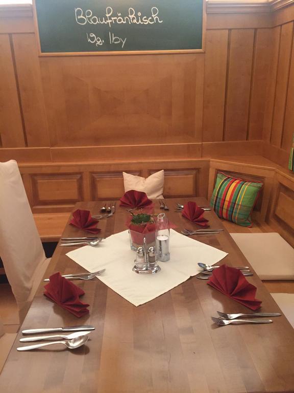 אשאך אן דר דונאו Hotel Gasthof Sonne מראה חיצוני תמונה